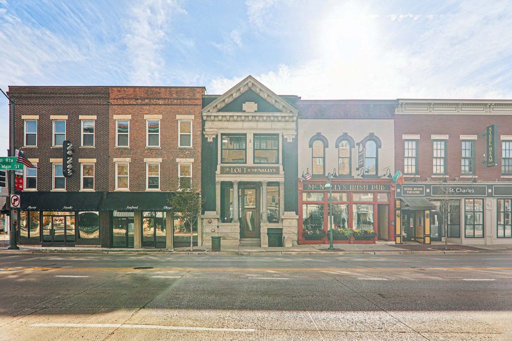 107 W Main Street B, St. Charles, IL 60174