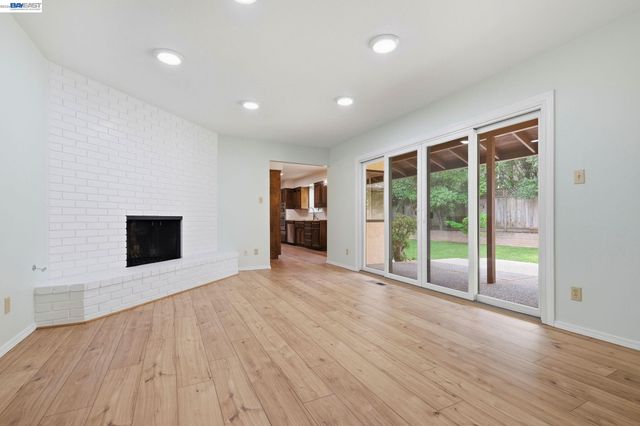 649 Graham Hill Rd, Santa Cruz, CA 95060