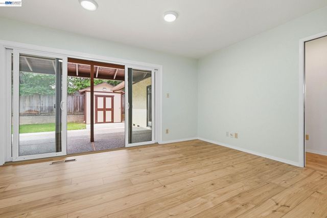 649 Graham Hill Rd, Santa Cruz, CA 95060