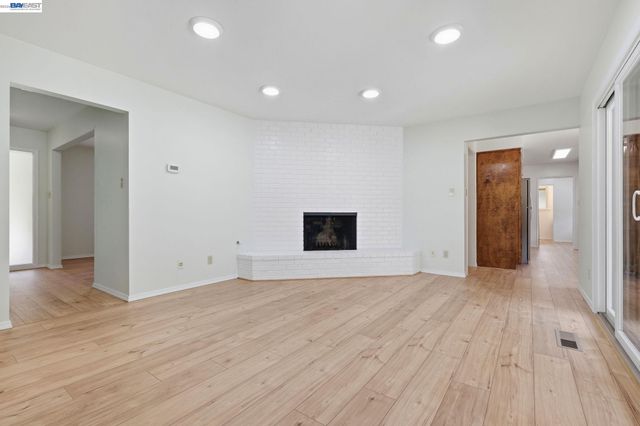 649 Graham Hill Rd, Santa Cruz, CA 95060