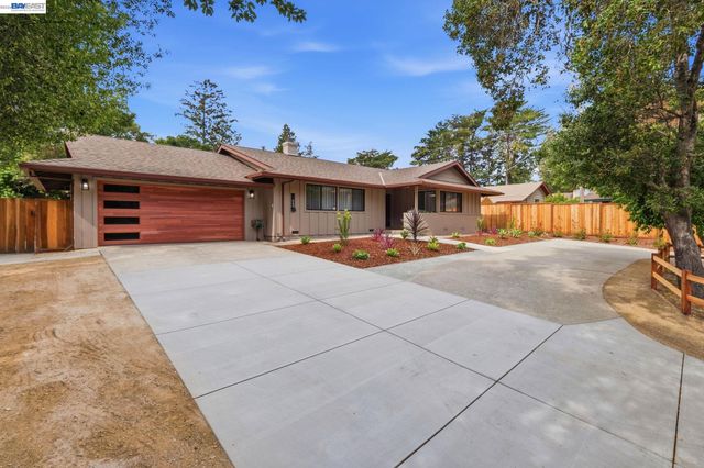 649 Graham Hill Rd, Santa Cruz, CA 95060