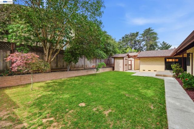 649 Graham Hill Rd, Santa Cruz, CA 95060