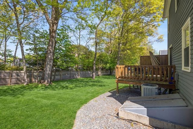 27 Fairway Circle 27, Natick, MA 01760