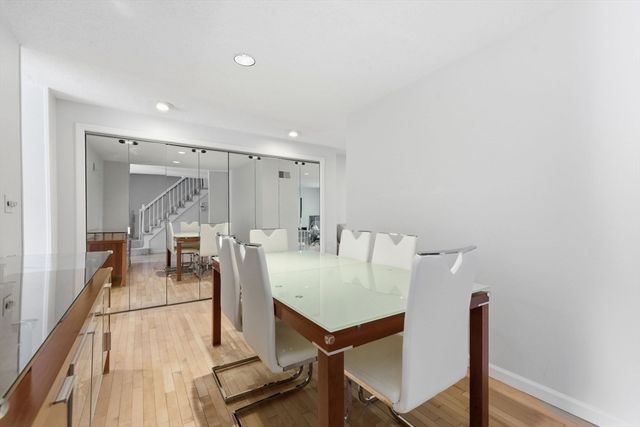 27 Fairway Circle 27, Natick, MA 01760