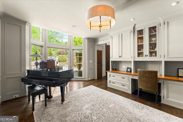 581 Pine Valley Road SE, Marietta, GA 30067