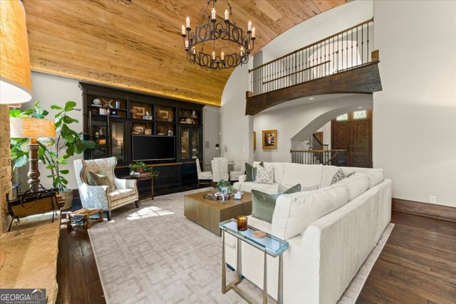 581 Pine Valley Road SE, Marietta, GA 30067