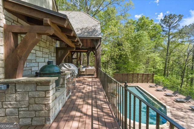 581 Pine Valley Road SE, Marietta, GA 30067