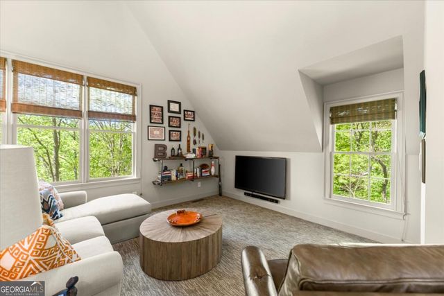 581 Pine Valley Road SE, Marietta, GA 30067