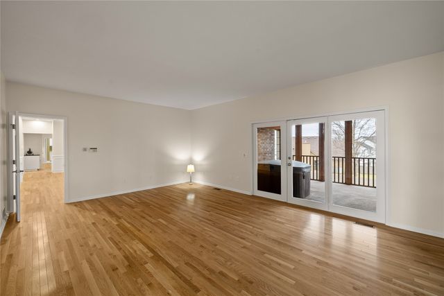 2714 Ashworth Road, West Des Moines, IA 50265