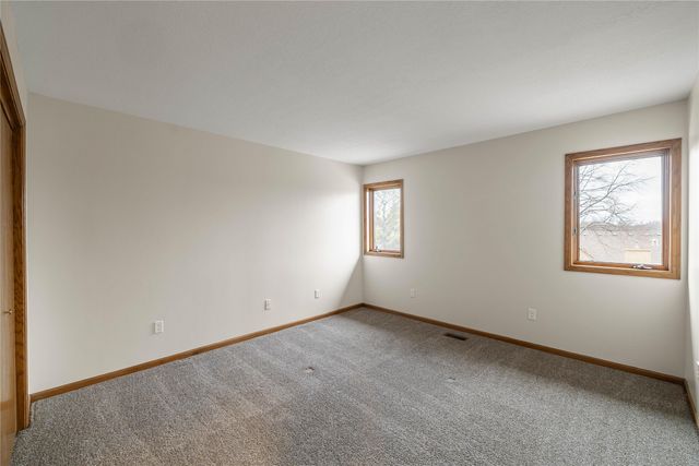 2714 Ashworth Road, West Des Moines, IA 50265