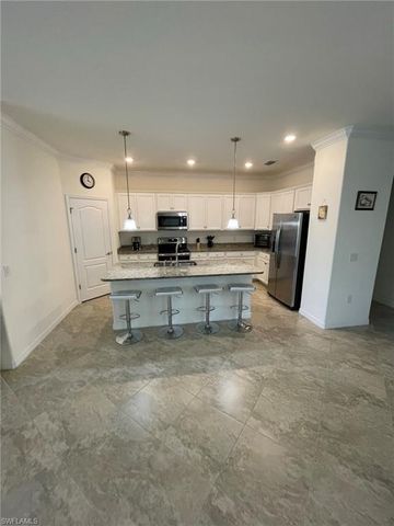 11548 Shady Blossom DR, Fort Myers, FL 33913