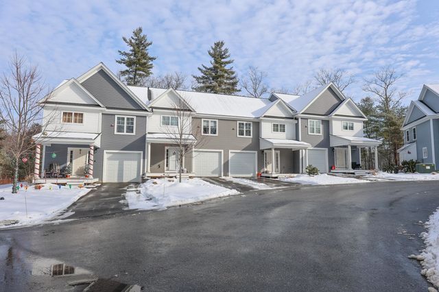 181 Knollwood Way, Manchester, NH 03102