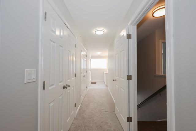 181 Knollwood Way, Manchester, NH 03102