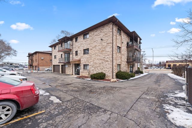 10912 Central Avenue 202, Chicago Ridge, IL 60415