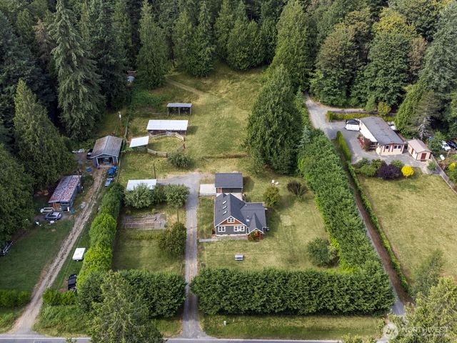 6827 Lakewood Road, Stanwood, WA 98292