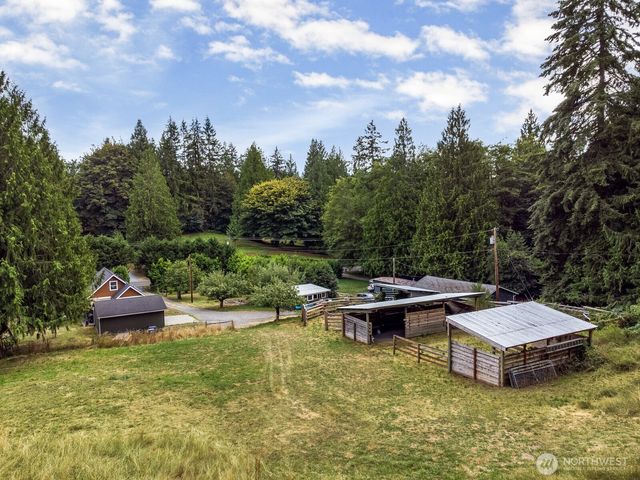 6827 Lakewood Road, Stanwood, WA 98292