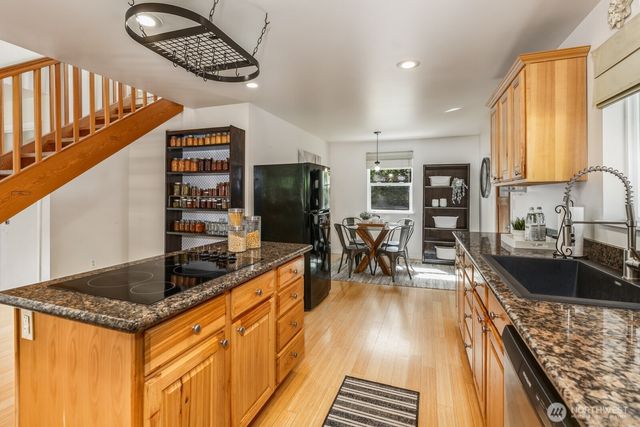 6827 Lakewood Road, Stanwood, WA 98292