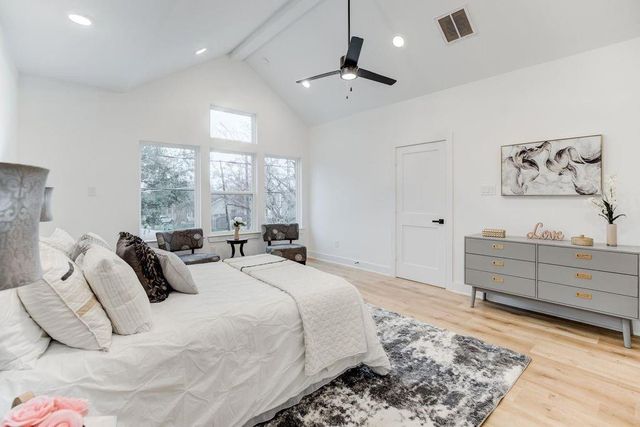 5502 Texas Street, Houston, TX 77011