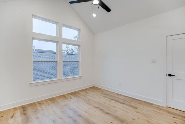 5502 Texas Street, Houston, TX 77011