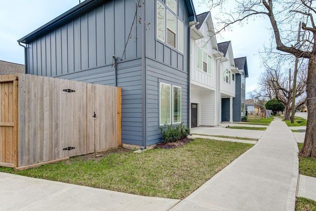 5502 Texas Street, Houston, TX 77011