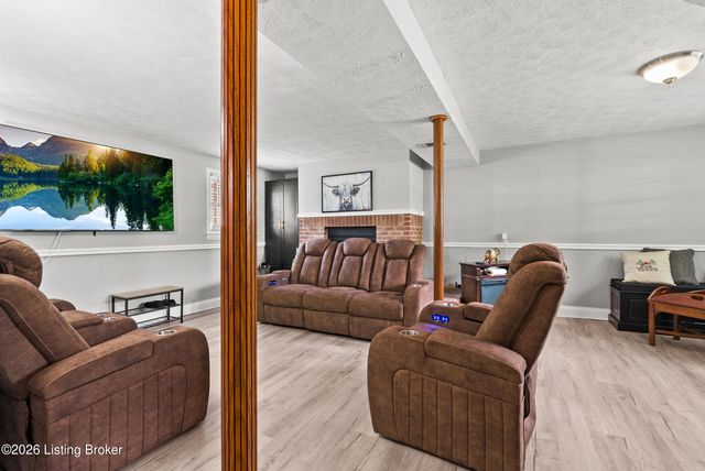 197 Washington Ct, Mt Washington, KY 40047