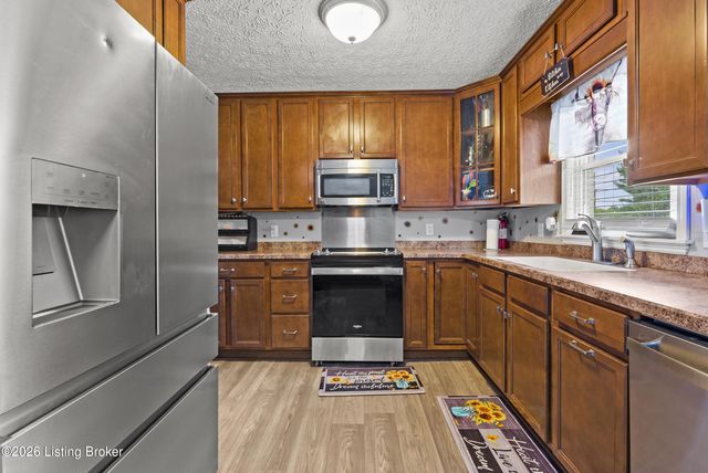 197 Washington Ct, Mt Washington, KY 40047