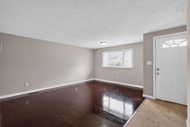 3823 Briggs Road, Columbus, OH 43228