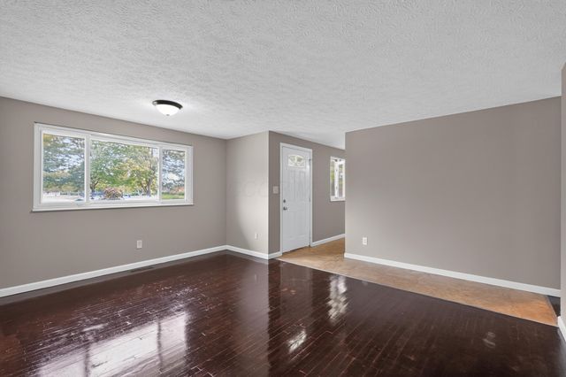 3823 Briggs Road, Columbus, OH 43228