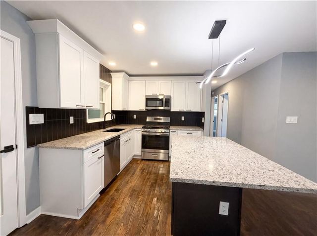 352 Dollar Mill Court SW, Atlanta, GA 30331