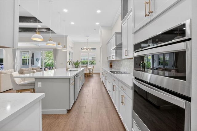 9682 Captiva Circle, Boynton Beach, FL 33437