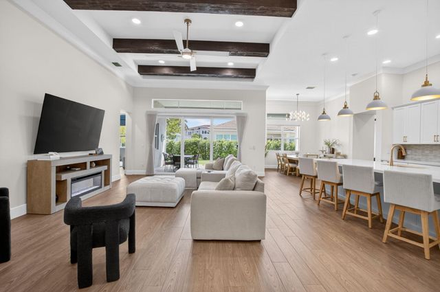 9682 Captiva Circle, Boynton Beach, FL 33437