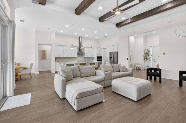 9682 Captiva Circle, Boynton Beach, FL 33437