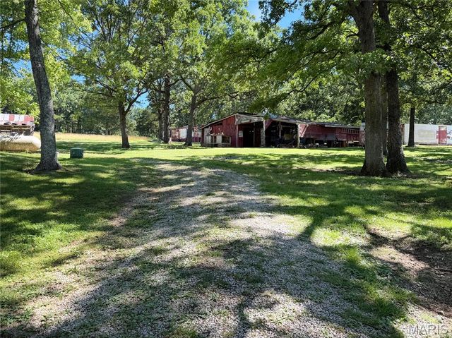 11577 Radio Station Rd, Cadet, MO 63630