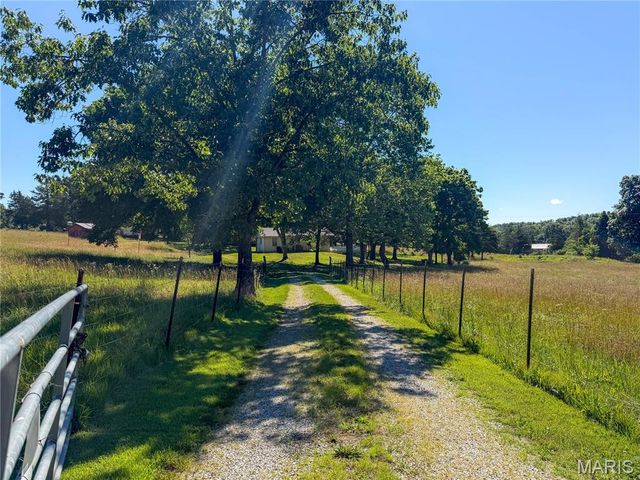 11577 Radio Station Rd, Cadet, MO 63630