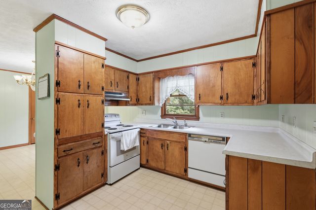 57 Defoor Road, Toccoa, GA 30577