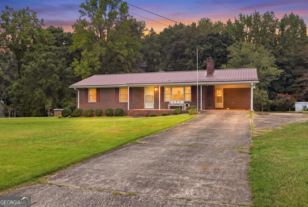 57 Defoor Road, Toccoa, GA 30577