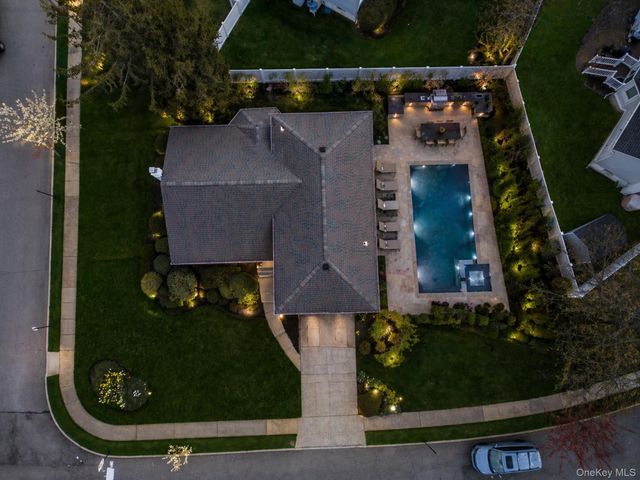 25 Lake Shore Boulevard, Massapequa, NY 11758