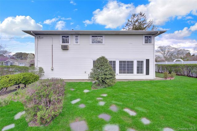 25 Lake Shore Boulevard, Massapequa, NY 11758