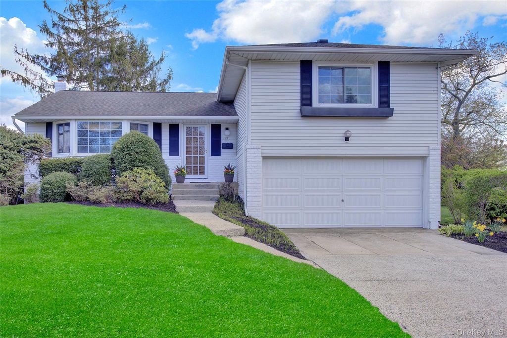 25 Lake Shore Boulevard, Massapequa, NY 11758
