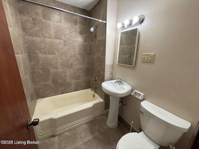 141 E Harrison Ave 1, Clarksville, IN 47129