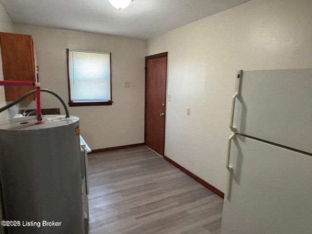 141 E Harrison Ave 1, Clarksville, IN 47129