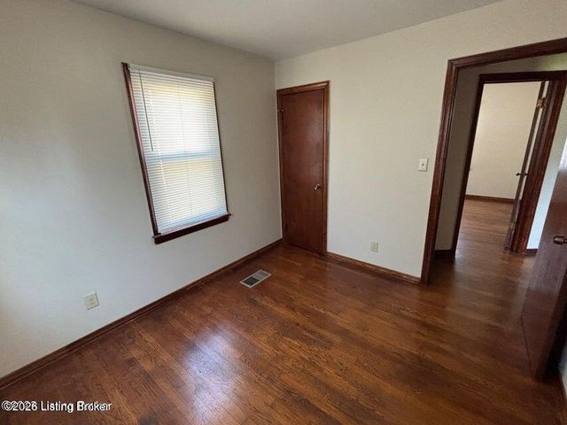 141 E Harrison Ave 1, Clarksville, IN 47129
