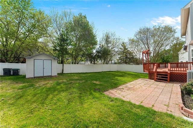 13 Cross Cut LN, Fredericksburg, VA 22405