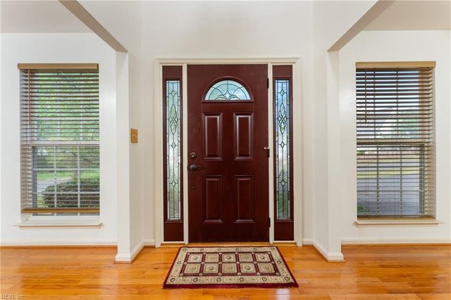 13 Cross Cut LN, Fredericksburg, VA 22405