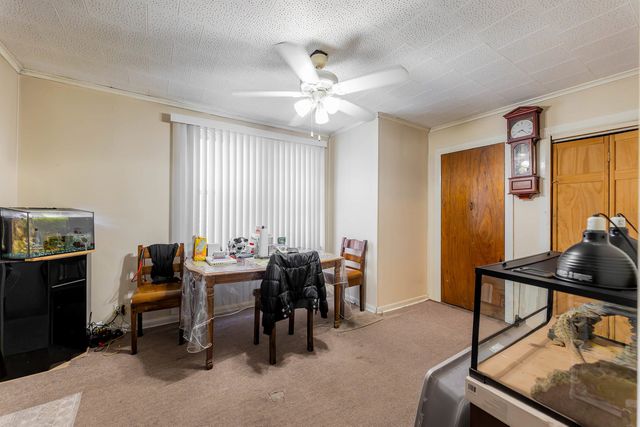 1902 N Albany Avenue, Chicago, IL 60647