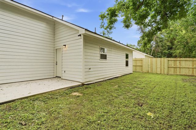 6109 Woodrow Street, Texas City, TX 77591