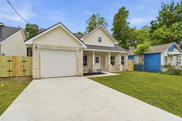 6109 Woodrow Street, Texas City, TX 77591