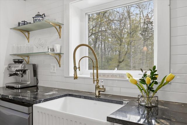 482 BOYER RD, Fort Valley, VA 22652