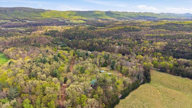 482 BOYER RD, Fort Valley, VA 22652