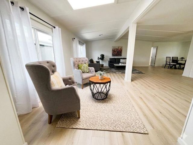 128 Chateau La Salle Drive, San Jose, CA 95111